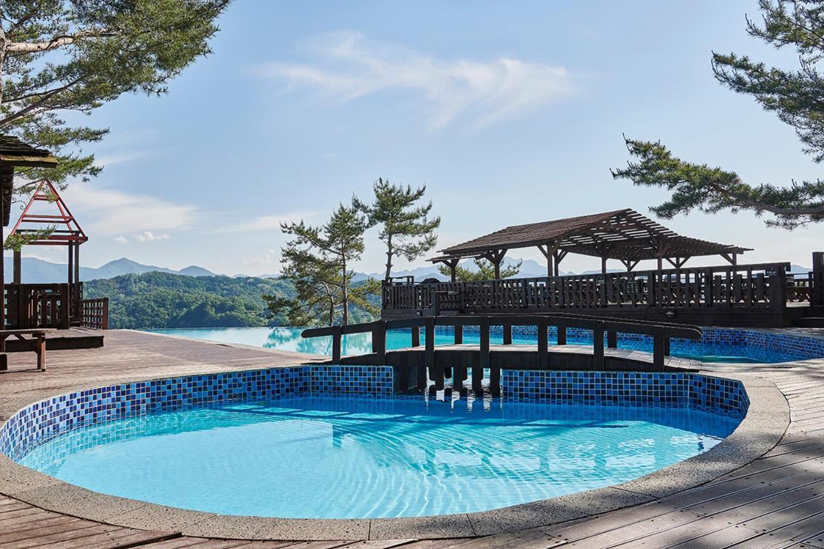 Club Es Jecheon Resort Chech'ŏn 外观 照片